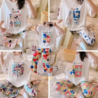 ชุดนอน เชตเสื้อคอกลมพื้นขาว กางเกงขายาวมีลายทั้งตัว