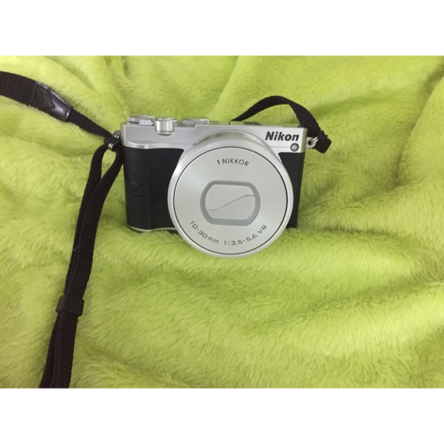 กล้องmirrorless Nikon 1 j5