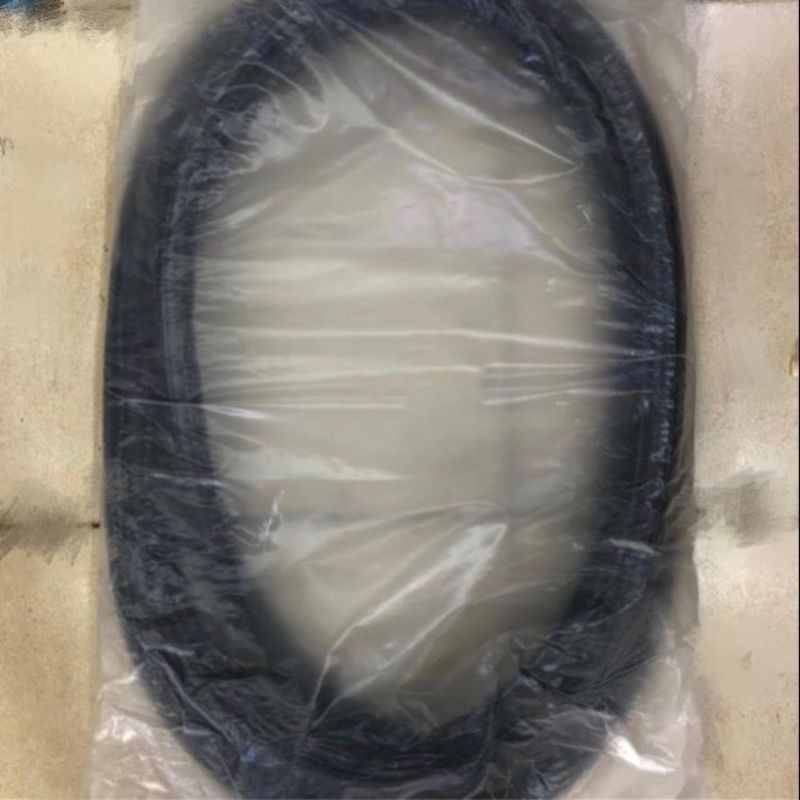 ยาง TOYOTA ESTIMA ACR30 REAR BONNET