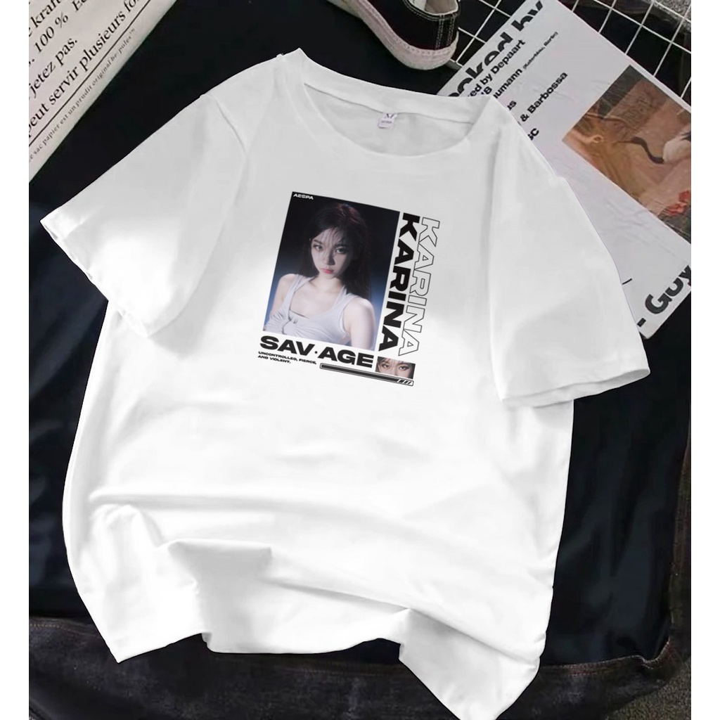 Pretty Savage - เสื้อยืดโอเวอร์ไซส์ Aespa Karina Savage Photo