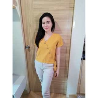 DETJAN30 เหลือ 105.-Krittiya Brand เสื้อลินิน เสื้อพื้นเมือง  เสื้อผู้หญิง แขนสั้น คอวี แขนปล่อย กระดุมเฉียง ผูกโบว์มุมล