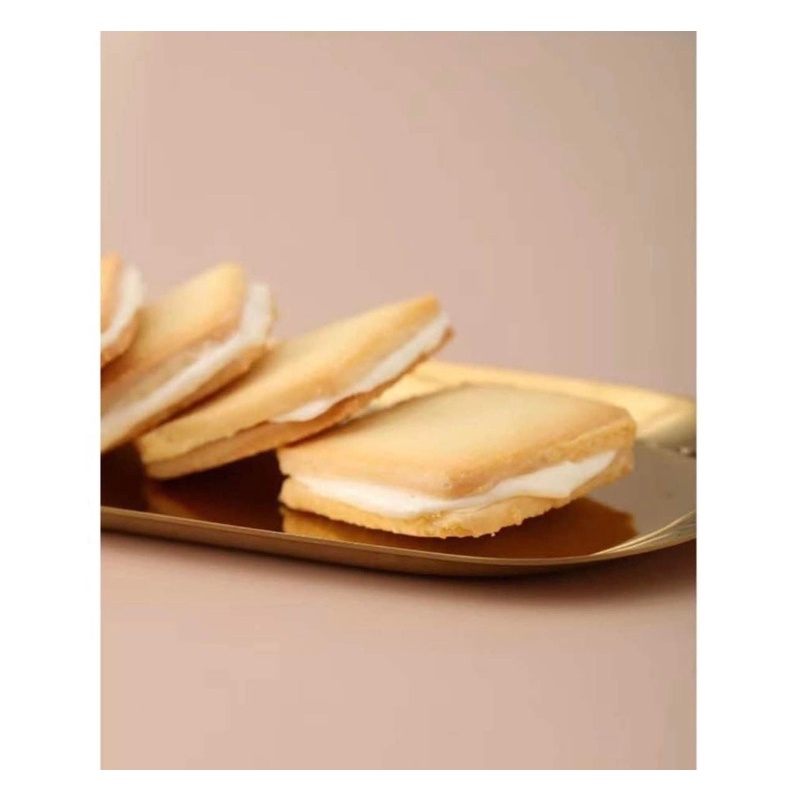 Hokkaido chocolate sandwich crisp คุกกี้แผ่นฮอกไกโด