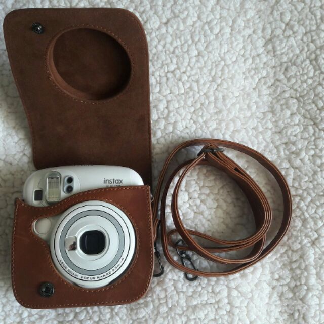 instax mini 25 Polaroid
มือสอง 2,500 บาท