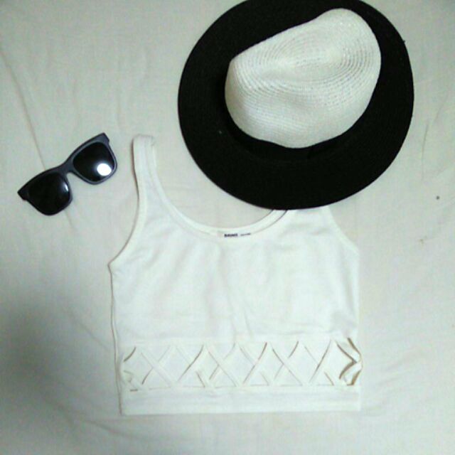 Zigzag crop top