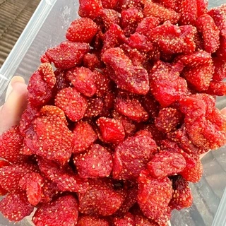 พร้อมส่ง🔥 สตอเบอร์รี่อบแห้ง🍓 เปรี้ยวจี๊ดจ๊าด สดใหม่ 250g.