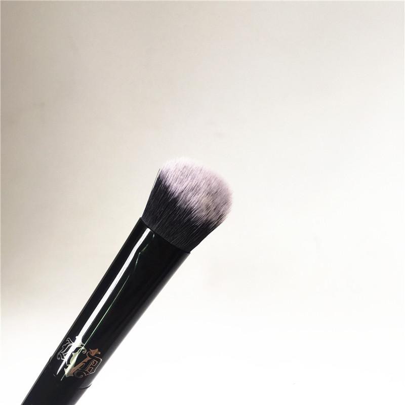 K lock-it edge แปรงคอนซีลเลอร์ 35 มุม Kat Von D contour ราคา ถูกที่สุด ดีลบีเคเค แกลเลอรีภาพที่ 3