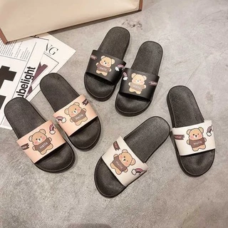 พร้อมส่ง รองเท้าแตะผู้หญิง (หมีHello) รองเท้าแตะยางพื้นนุ่มใส่สบาย （แนะนำให้ซื้อเพิ่ม1เบอร์)