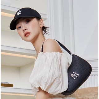 💕🇺🇸🇺🇸NEW MLB MONOGRAM Embo Hobo Bag NEW YORK YANKEES 😄