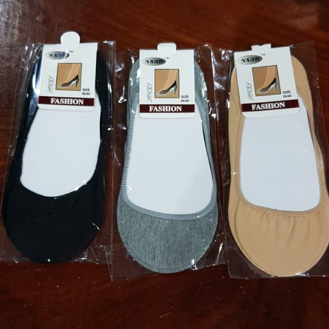 isocks คัชชู เนื้อผ้า ถุงเท้าคัชชู ใส่กับรองเท้าคัชชู มี 3 สี ไม่มีขอบ ขั้นต่ำ 10 คู่