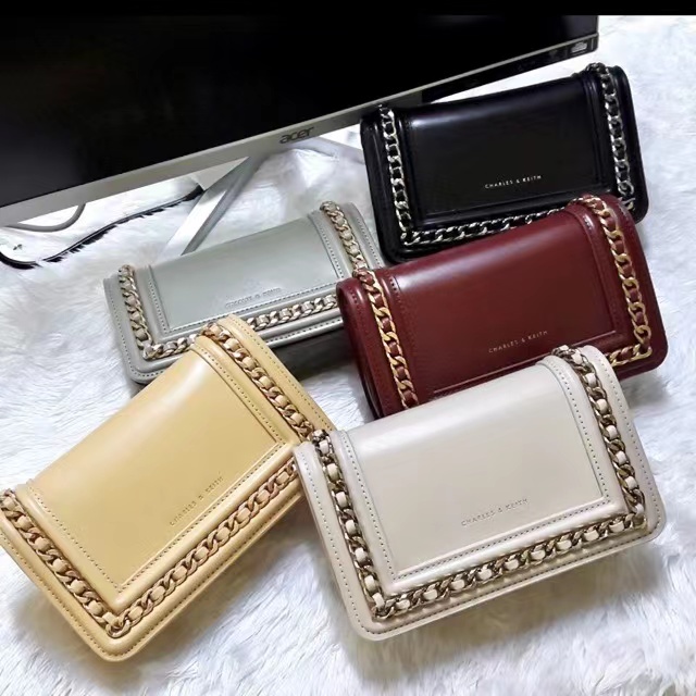 🌟[พร้อมส่งจากไทย]กระเป๋าสะพายข้าง Charles&keith ทรงบอย คลาสสิค หน้าโซ่ งานเนี้ยบดูดี