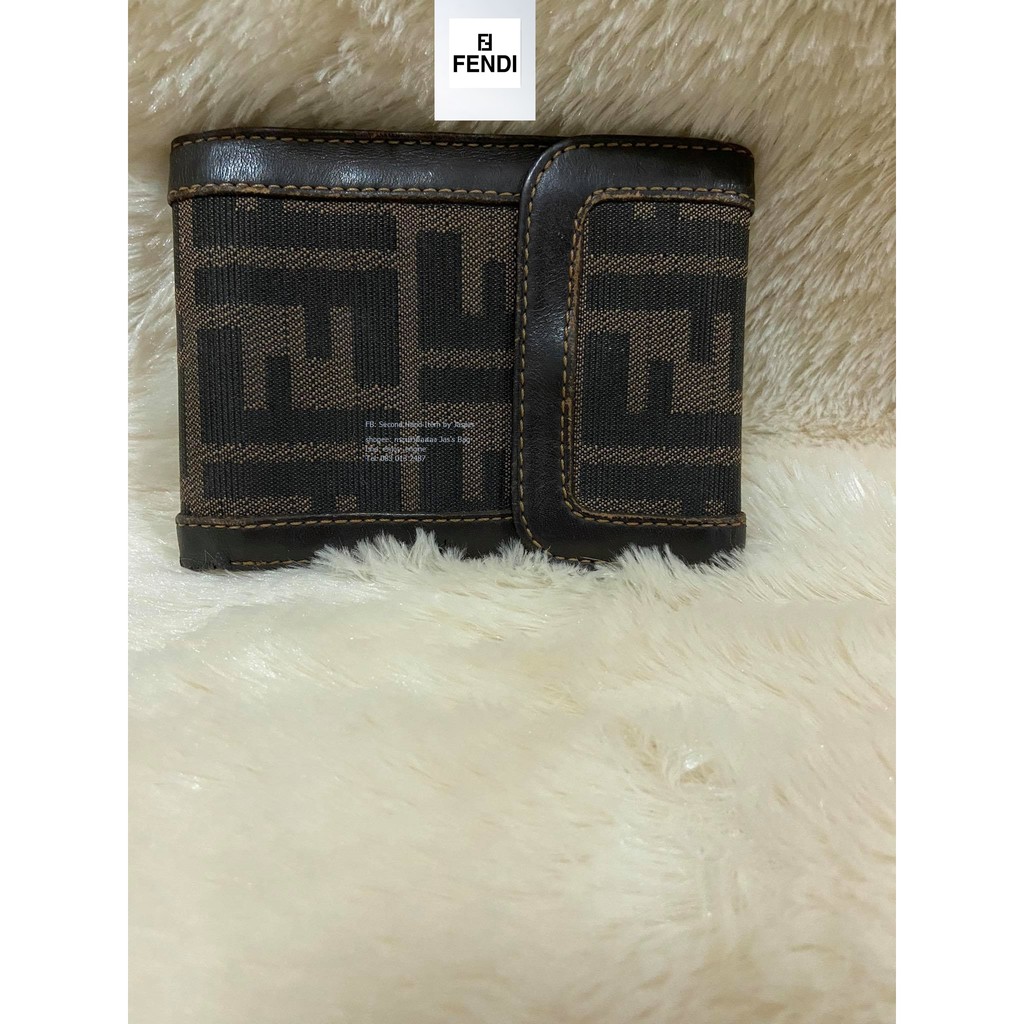 Fendi แท้ กระเป๋าสตางค์ใบสั้น 2 พับ Fendi แท้ Fendi Vintage