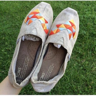 Toms แท้ size W6 (35.5-36)