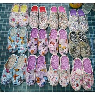 รองเท้าราคาถูก ลายดอก พร้อมส่ง เลือกสีได้ค่ะ
