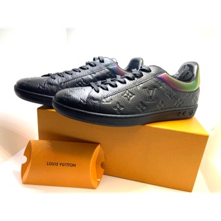 New มือ 1 Louis Vuitton LUXEMBOURG SNEAKER size 8 หรือ 42