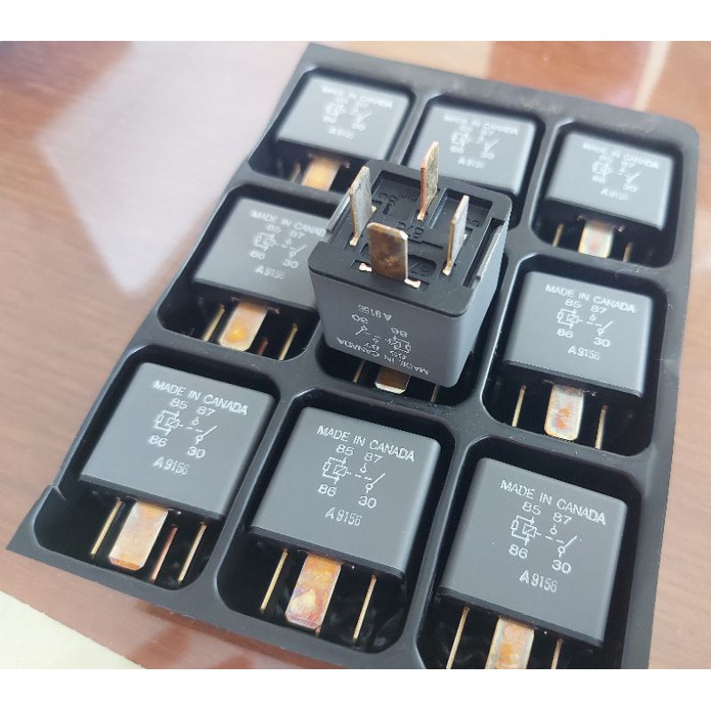 พร้อมส่ง OMRONแท้  รีเลย์4ขา12V