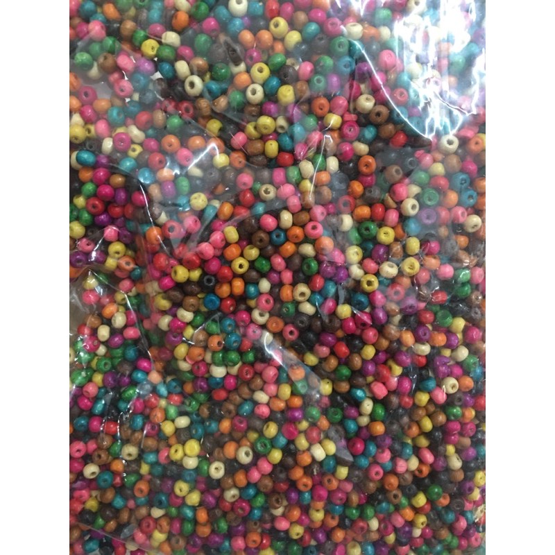 ลูกปัดไม้คละสีขนาด6มิล40กรัม50บาท
