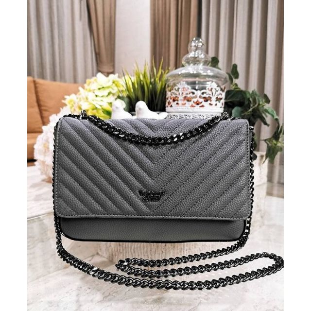 VICTORIA'S SECRET Quilted Chain Crossbody Sling Bag