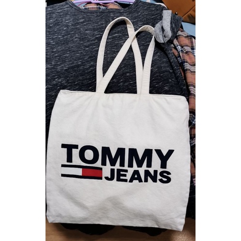 กระเป๋าผ้า Tommy Jeans แท้ 💯