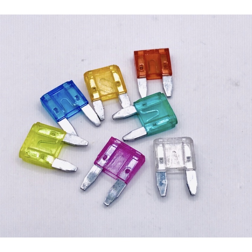 ฟิวส์รถยนต์ มี 2A,3A,5A,7.5A,10A,15A,20A,25A,30A ขายเป็น(แพ็ค 5 ชิ้น)
