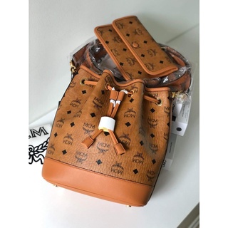 Mcm Small Dessau Drawstring Bag  Sz.26.0 x 22.0 x 13.0 ซม. อปก.ถุงผ้า/การ์ด