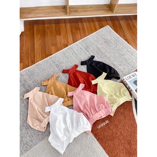 พร้อมส่ง เสื้อครอปผูกหลังใส่ไปทะเล ป้าย unique 👗✨🌷