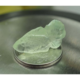 พรีไนท์ ( Prehnite Quartz) 9.25 กะรัตแกะสลักปลา (9140)