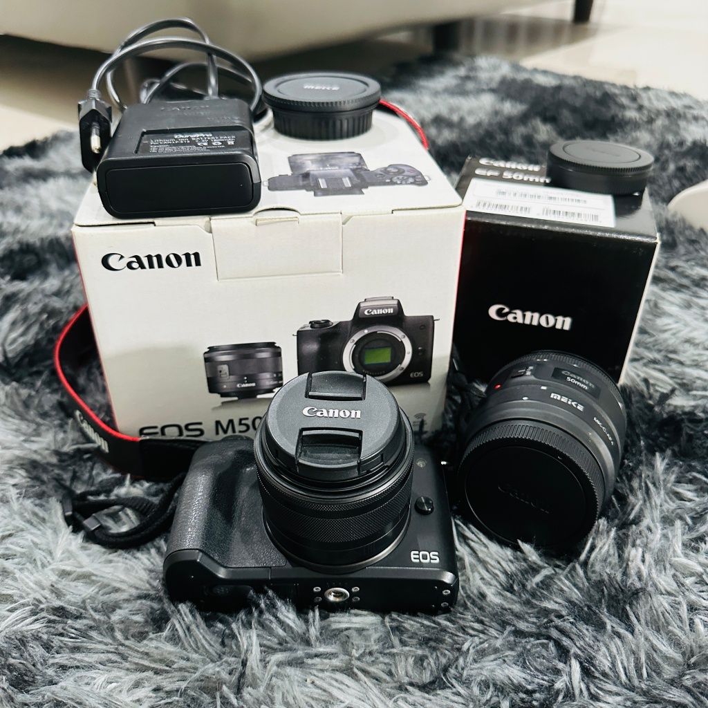 (มือสอง) กล้อง Canon EOS M50 มือสองพร้อมเลนส์ Kit 15-45mm อุปกรณ์ศูนย์ไทย  สภาพดี อุปกรณ์ครบกล่อง