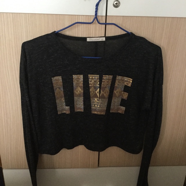 ส่งต่อเสื้อผ้า XACT