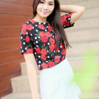 Vintage flower shortsleeve top