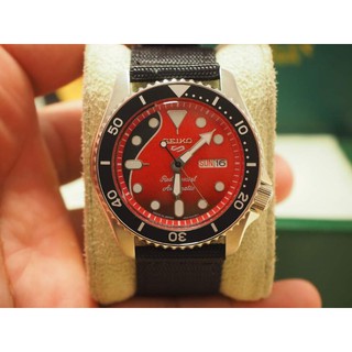 นาฬิกา​ข้อมือ​ Seiko 5 Red Special​ Automatic ​Divers​ Cal.4R36 Mod