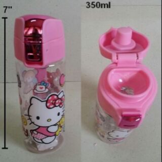 กระติกน้ำ เทดื่ม ลาย คิตตี้ Kitty) มีสายคล้องมือค่ะ ขนาดสูง 7 นิ้ว ความจุ 350ml