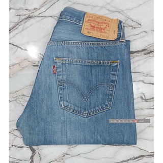 กางเกงยีนส์ Levis ของแท้ รุ่น501 เอว31 ยาว28 ขากระบอก กระดุม FROM EUROPE Made in TURKER (S361)