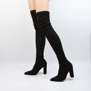 รองเท้าบูทส้นสูงสีดำ High heel boots in black