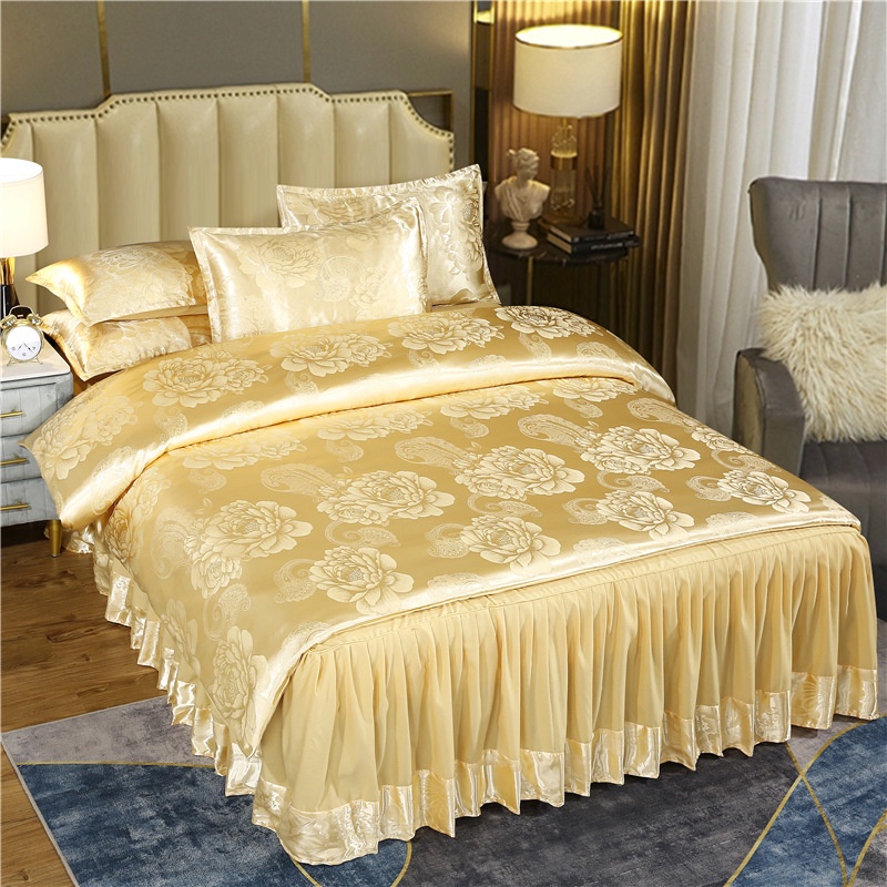 ชุดผ้าปูที่นอน ผ้าแพรนอนสบาย ผ้าปูเตียง มีระบายพริ้วสวย 5 ฟุต &amp; 6 ฟุต รุ่น NV01- สีทอง