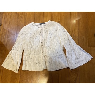 zara lace jacket size XS งานดีมาก ใส่ครั้งเดียว เหมือนใหม่