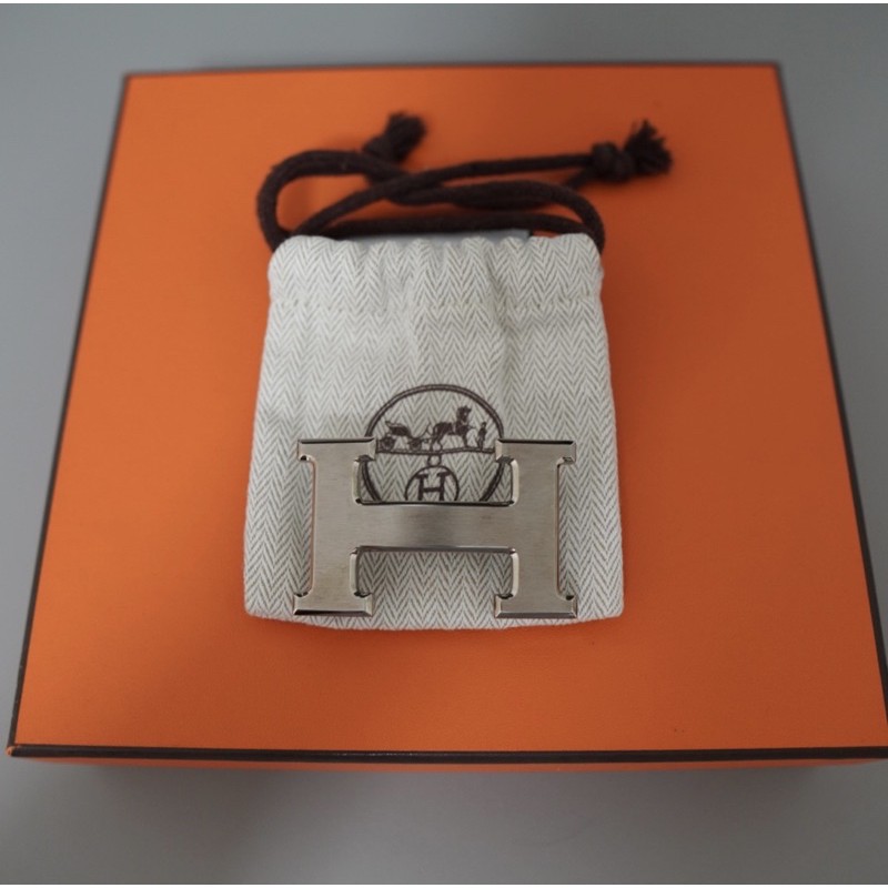 ขาย เข็มขัด Hermes หัวตัว H สีเงินด้าน สายสีดำ เทา ขนาด 90