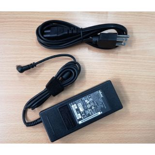 ADAPTER NOTEBOOK TOSHIBA​ :TO 19V.4.74A. หัว5.5*2.5mm (OEM). สินค้าประกัน​ 1​ ปี