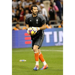 โปสเตอร์ จันลุยจี บุฟฟอน Buffon Juventus ยูเวนตุส Poster ของขวัญ ฟุตบอล Football รูปติดผนัง แต่งบ้าน แต่งคอนโด