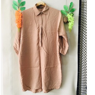 เสื้อเชิ้ตยาว/เดรสสั้น Moscona ทรงสวย อกสะโพกฟรี-48,ยาว36-38 มือสองญี่ปุ่น สวยใหม่