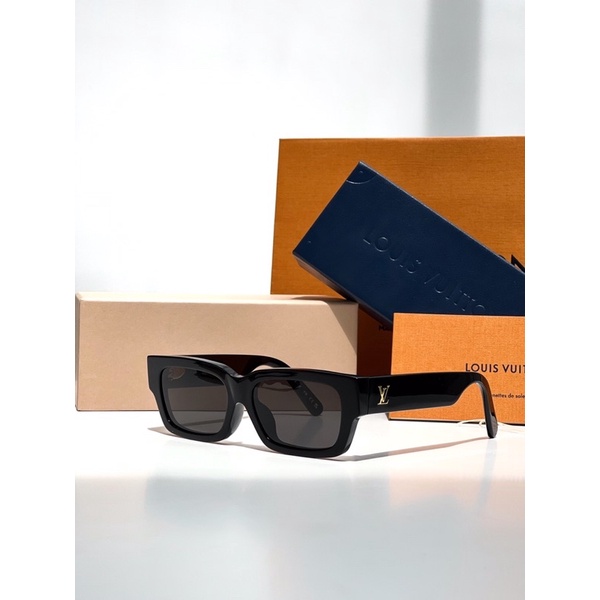 New Lv sunglasses พร้อมส่งแว่นหลุยส์วิตตองแท้ Louis Vuitton