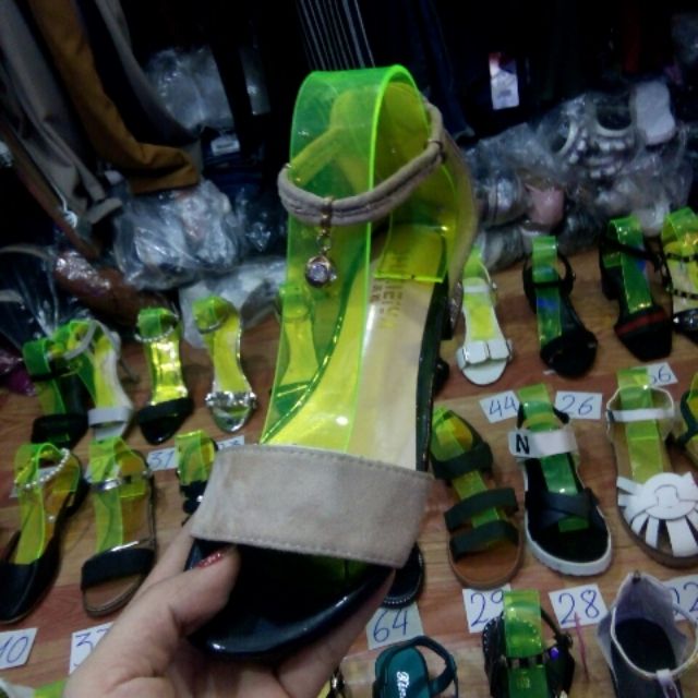 รองเท้าแตะส้นแบน Qc*