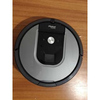 iRobot Roomba เครื่องดูดฝุ่นหุ่นยนต์ รุ่น 960 95%new