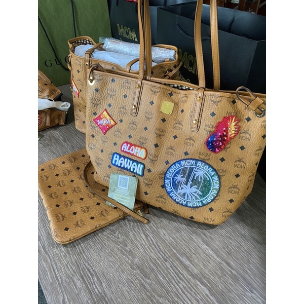 New‼️mcm reversible shopping bag hawaii limited