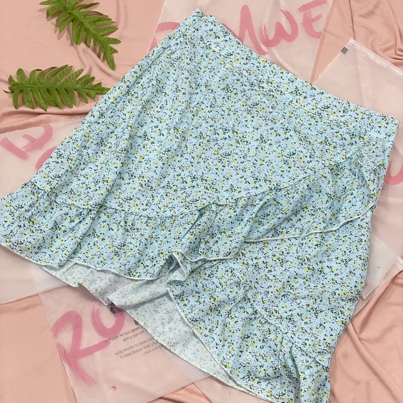 ROMWE พร้อมส่ง กระโปรงลายดอกไม้