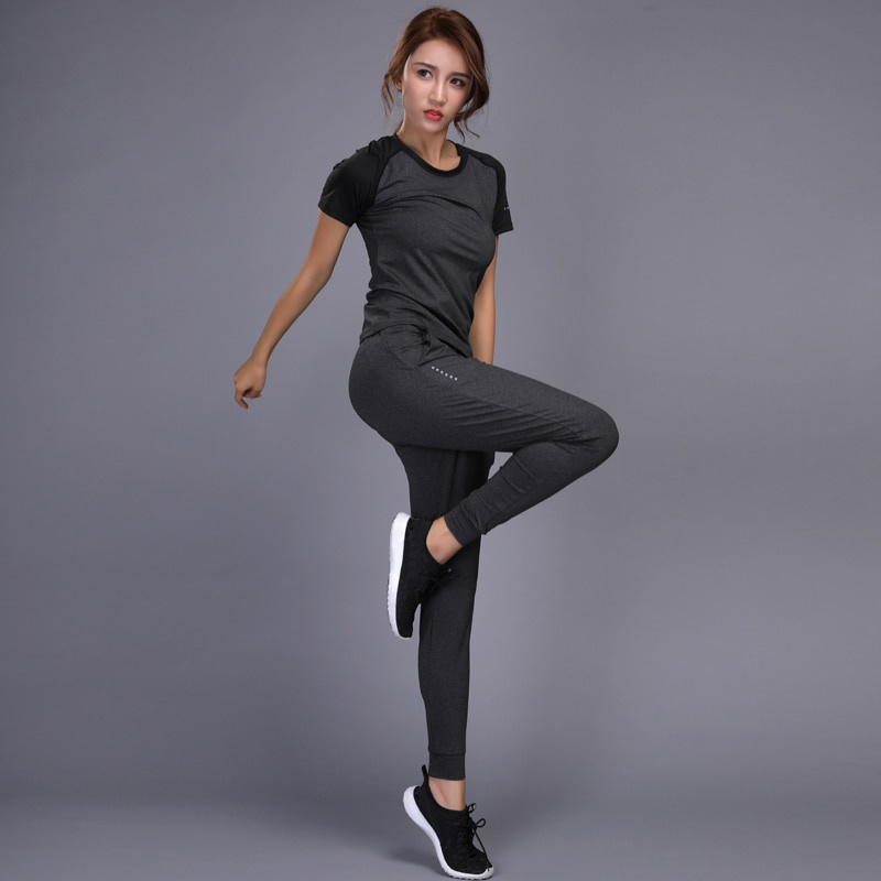 New Women's Sportswear Yoga Sets Jogging Clothes Gym Workout Fitness ...