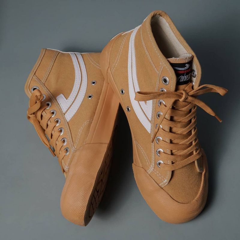 Jhonson GALAXY PRO BEIGE GUM HIGH