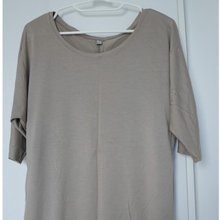 Uniqlo เสื้อยืด oversize Size S