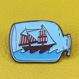 เข็มกลัด / หมุดโลหะ เรือใบอยู่ในขวดที่กำลังถูกคลื่นซัด Ship In A Bottle Attacked By Sea 🌊🚢🧴 (Hard Enamel Pin)