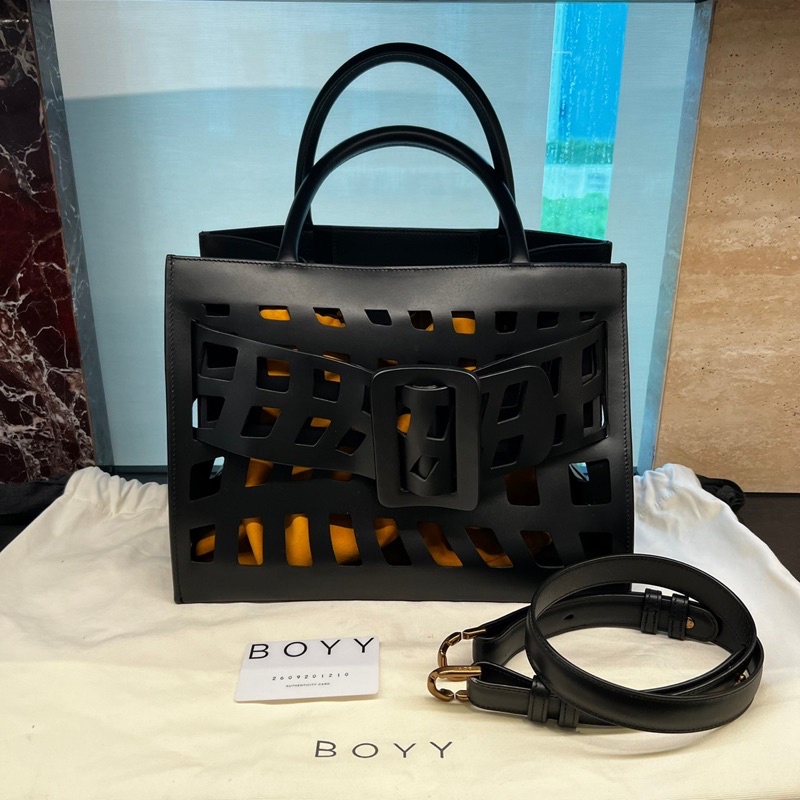 CO220604244] Boyy / Bobby Mossa