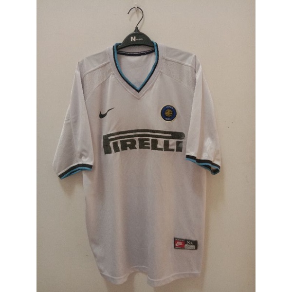 เสื้อย้อนยุค Inter milan 2000 2001